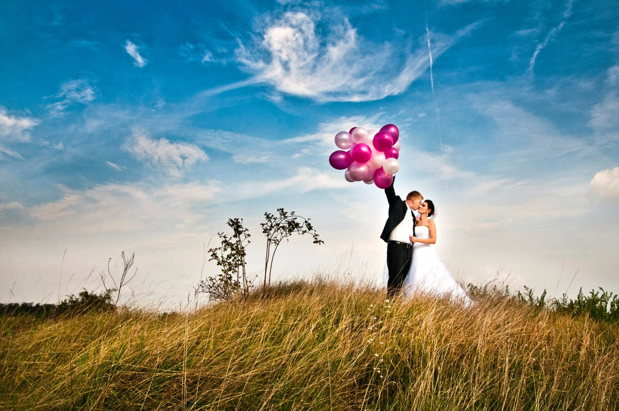 Kdy oslovit svatební fotografku: Inspirace a praktické rady